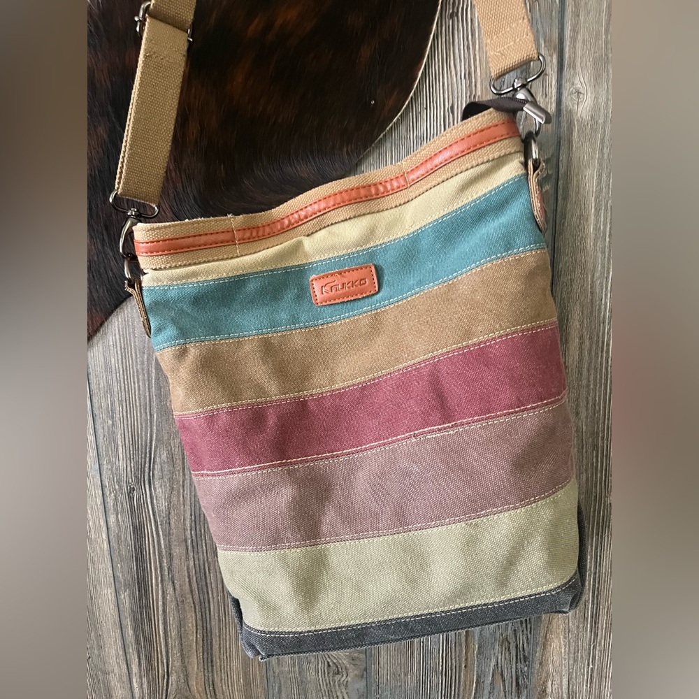 Kaukko striped canvas crossbody purse neutral colors used once EUC - Picture 2 of 11